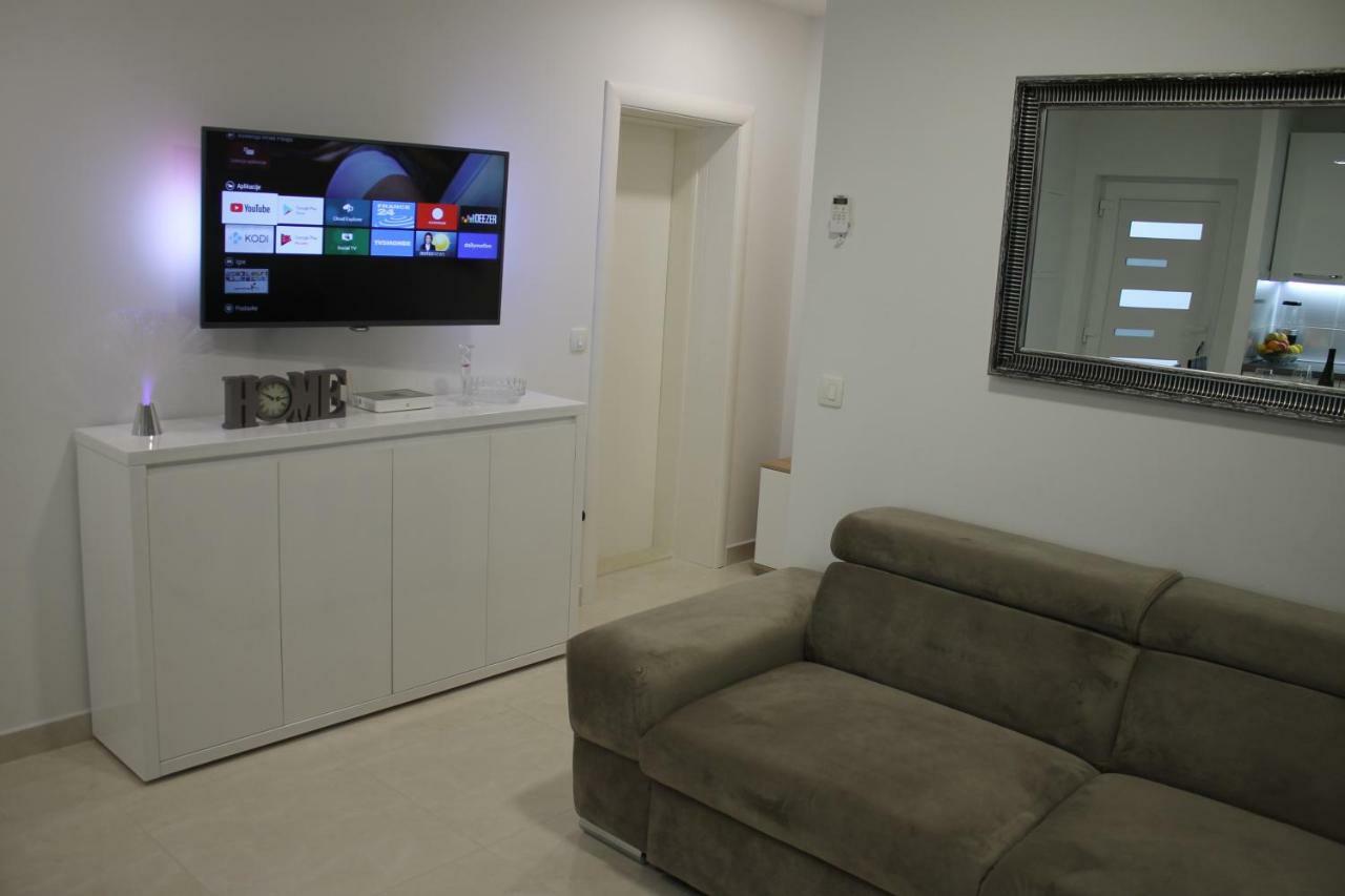 Apartments Valentino Gradac  Extérieur photo
